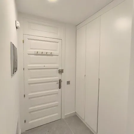 Parque Santiago Ii - Modern Americas - Heated Pool, 250m To The Appartamento