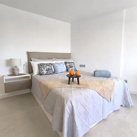 Parque Santiago Ii - Modern Americas - Heated Pool, 250m To The Apartman *